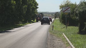 Některým silnicím chybí vodorovné značení. Je to nebezpečné, varuje expert | TN.cz