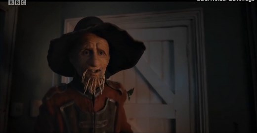 Worzel Gummidge introduces himself to the children for first time