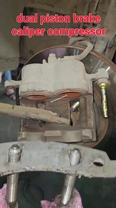 75K views · 315 reactions | #mechanic #homemade #tools dual piston brake caliper compressor #car #tips #diy #creative #tutorial #engine Mechatronics Tyronn | Mechatronics Tyronn | Facebook