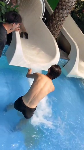 #waterpark #waterslide #swimsuit #fyp #foryou #girls #fun#beauty