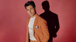 Sidharth Malhotra's first pay cheque was for Rs 7,000 when he had no bank account; says, 'It’s a big task to...'