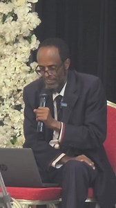 Barsiisaa Aadam Mahammad Sirba Ali Birraa, kan "Silaa Shaggariin bahaa, Shaggaritti kooraa fannisanii" ja'u haala kanaan hiike. Credit for video MUE MAX | Ilias Abdella Mohammed
