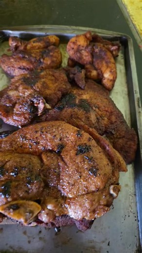 And I mean ERR'THANG❤️🥰🔒🦍 SCRUMDILYOCIOUS