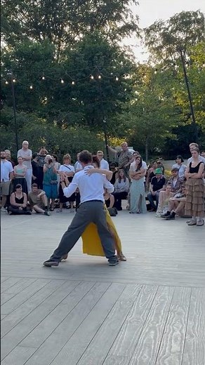 Elegant tango under the stars with Audrey & Martin