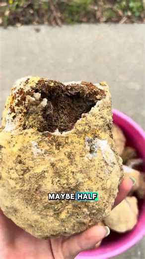 Dig for Geodes in the Midwest! #midwest #rockhounding #familytravel