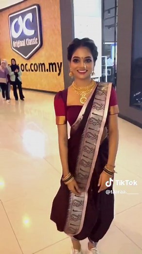 Golden Sparrow Slow Motion Model Walk | CapCut Tutorial