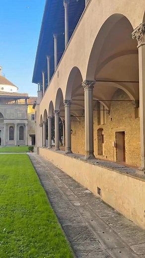 The Pazzi Chapel (Italian: Cappella dei Pazzi) is a chapel located in the "first cloister" on the southern flank of the Basilica di Santa Croce in Florence, Italy. | Florence With Locals Group Tours & Tickets