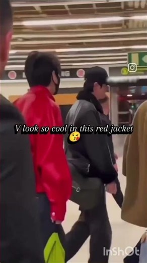 V look so cool and 🔥 in red jacket 😎 || #bts #shortvideo