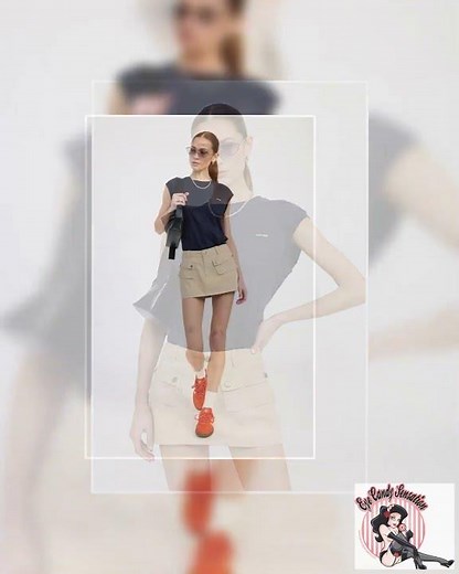 LOW WAIST DENIM MINI SKIRT WITH FRONT POCKETS
