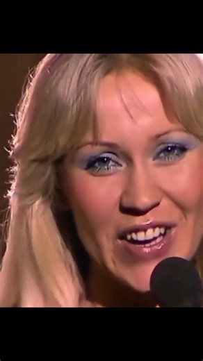 209K views · 14K reactions | Take A Chance On Me - Abba / Agnetha Fältskog / Anni-Frid Lyngstad  ................ #Abba #Music #TakeAChanceOnMe #Videos #AgnethaFältskog #Musica #Legend #BVtS | Best Videos to Share | Facebook