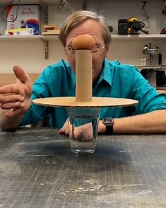 This science teacher has some mindblowing science tricks to try yourself! 👨‍🔬🤯 | UNILAD Tech