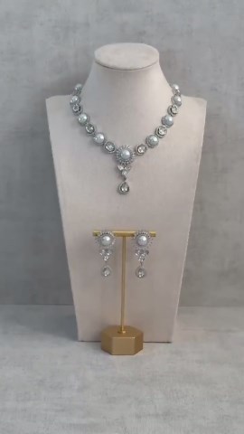 Ayura Designs Tilly Set With Necklace & Earrings – Pearl Centre With Crystal Halo Detailing in Silver Finish - Etsy