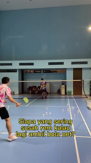 Ngelanjut video sebelumnya tentang Backhand Netting Siapa yang masih sering susah rem kalau kejar bola Net di posisi Forehand? Coba deh cek sampe abis videonya #amateur #netting #forehand #backhand #footwork #footworktutorial #tutorial #tutorials #badminton #badmintonindonesia #badmintonplayer #badmintonlovers #badmintonlove #bulutangkis #bulutangkisindonesia #bulutangkislovers #bulutangkisindo #raket #badmintontraining #raketbadminton #torabadminton