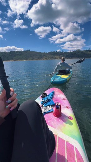 Passenger princess on the lake 💅🌊 everything you see is linked in my bio ✨ #amazonfinds 1#paddleboarding #lakelife
