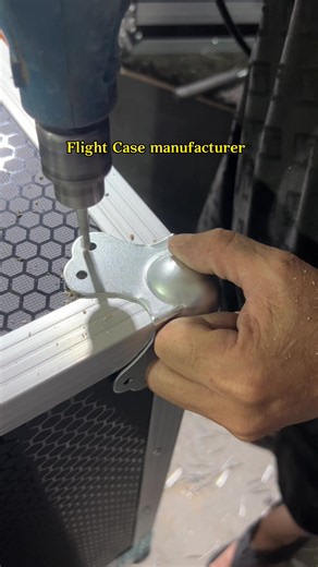 #flightcase #ampifiercase #midasm32flightcase #flipcase #utilitythrunkcase