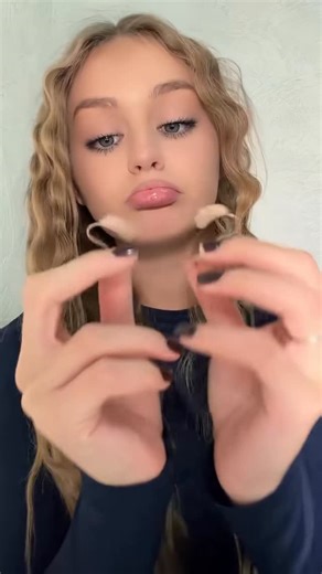 🦄Ana Beregoi🦄 on Instagram: "☺️"