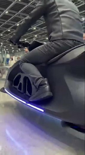 Ultra-Low Hover Motorcycle Glides Indoors & Outdoors 😲🚀 #FutureTech