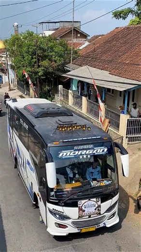 GOKIL TELOLET BASURI #telolet #busmania