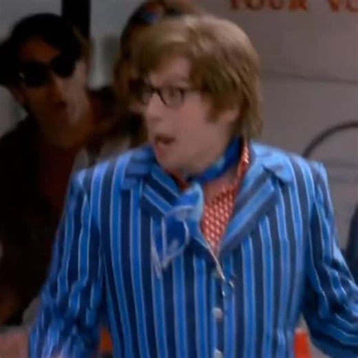 MOVIES UPDATES /𝗗𝗔𝗡𝗜𝗘𝗟𝗟𝗔🇲🇽🙋🏻‍♀️ on Instagram: "Best Opening Of Movie Austin Powers: International Man of Mystery 1997 #taylorswift #reel #viral #zendaya #tomholland"