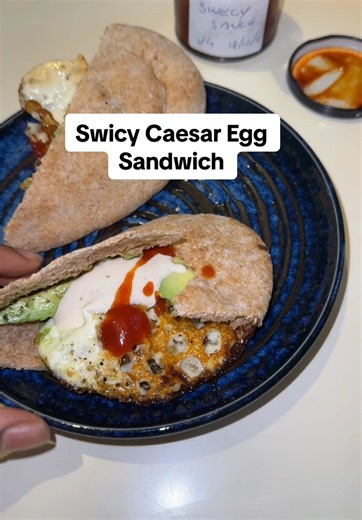 You need to try this combo 😍 @swicyofficial #swicy #eggs #eggsandwich #crispy