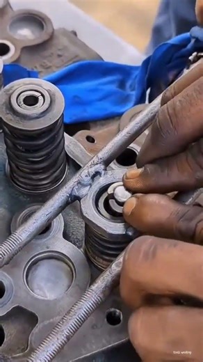 The procces installation valve and springs