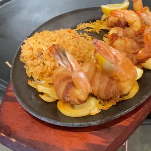 From crispy street tacos to fajitas, you’ll be hard-pressed to find Tex-Mex like they serve at La Cocina! #BeLocalish | Localish Food