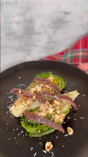 The most delicious salad of the moment: easy recipe with hearts, anchovies and Parmesan cheese