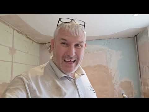 HOW TO INSTALL A HOWDENS KITCHEN DAY 4