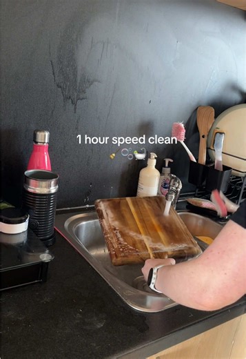 1 Hour Speed Clean to Refresh Your Home