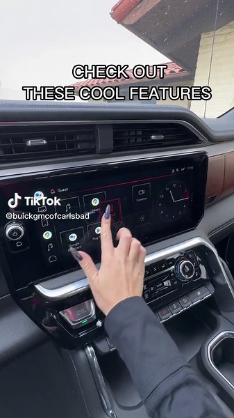 Exploring the Features of the 2023 GMC Sierra Denali