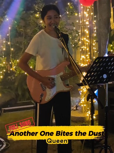 Another One Bites the Dust เป็นเพลงของวง Queen ออกวางจำหน่ายในปี 1980 ในอัลบั้ม The Game โดยมี John Deacon มือเบสของวงเป็นผู้แต่ง เพลงโดดเด่นด้วยไลน์เบสที่หนักแน่น ได้แรงบันดาลใจจากดนตรีฟังก์และดิสโก้ เนื้อหาสื่อถึงการเอาตัวรอด การล้มแล้วลุก และการแข่งขันในชีวิต ด้วยจังหวะที่ติดหูและพลังอันดุดัน เพลงนี้กลายเป็นหนึ่งในผลงานที่ประสบความสำเร็จที่สุดของ Queen และยังคงเป็นเพลงร็อกระดับตำนานที่คนทั่วโลกจดจำจนถึงปัจจุบัน ANOTHER ONE BITES THE DUST (Queen) - Covered by OZONE Band Live at a private party