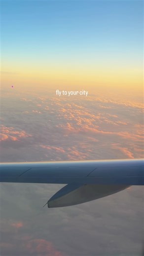 How privilege are we to have friendships worth traveling for? 🥹❤️‍🩹 #longdistancefriendship #fyp##bffgoals@@Erika