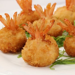 132K views · 116 reactions | Swerte daw ang Seafood pag Bagong taon Kasi Tumatalon talon!! Kaya ano pang hinihintay mo!! Simple pero Pang Restaurant Quality ang Recipe na To!! Ingredients: 18 pieces Shrimp 1/2 Cup Cornstarch Black pepper Garlic Powder Breadcrumbs Magic Sarap Salt Egg Oil #shrimpballs #shrimprecipes #shrimpball | FriendCheap Menu | Facebook