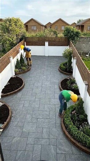 Turning an Abandoned Backyard Into a Dream Garden