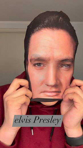 925K views · 4.2K reactions | Máscara realista elvis presley 勞 obtén la tuya ahora direct purchase on the website https://www.mascarasrealista.com/products/mascara-realista-cr7 | Mascaras Realistas | Facebook