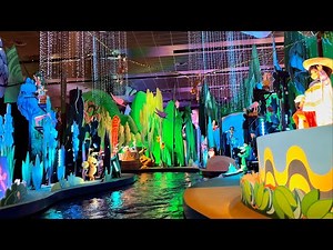 “it’s a small world” Backwards view Disneyland Paris Full ride