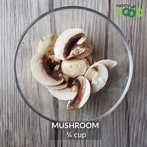 How To Make Veg Pizza | Easy Homemade Veg Pizza Recipe