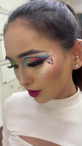 How to do Bold glam eyes and full makeup | Glamorous look | bold colourful eyes |