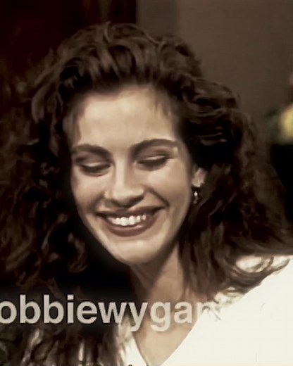Julia Roberts Interview: 90s-2000s Movie Actress Insights