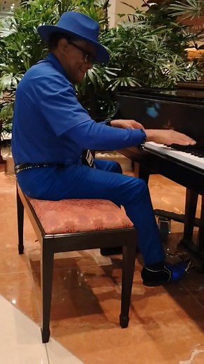 Here I Am @ Emory Hospital Midtown Playing On Piano Anita Baker Song: "Whatever It Takes" By: Anita Baker The Public Figure Icon Jimmy Hubbard. Listen, Y'all. #WhatEverItTakes #AnitaBaker | Jimmy Hubbard