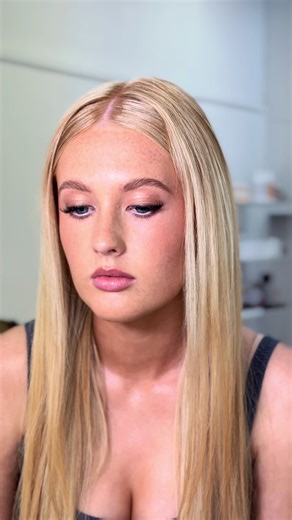 Stunning Formal Makeup for Blue Eyes