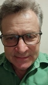 De ziua Unirii, la București, Călin Georgescu, cel furat la alegeri, a fost adulat de mulțime, Nicușor Dan, unul dintre hoții alegerilor a fost huiduit la Focșani! Aceasta este, în oglindă, realitatea! | Emanuel Petran