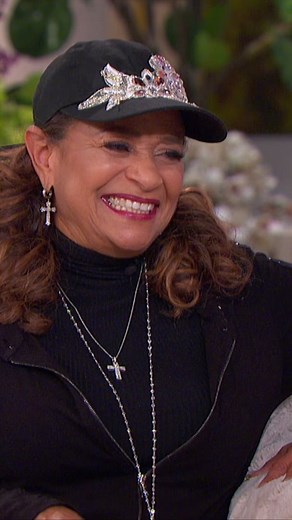 Did y’all know Debbie Allen watched a real surgery to prepare for Grey’s Anatomy 😳 #thejenniferhudsonshow #jenniferhudson #debbieallen #greysanatomy #jhud
