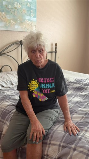 Bubbies Shirt on Backwards? Cute Sunday Outfit Moment