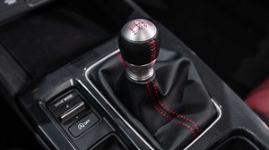 How the Honda Civic Si's Already Good Shifter Hits VTEC for 2022