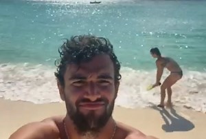 Berrettini and girlfriend Tomljanovic having fun at the beach during the off season - Tennis Tonic - News, Predictions, H2H, Live Scores, stats