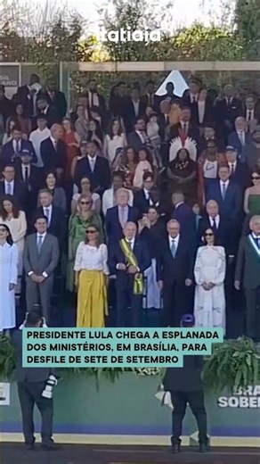 PRESIDENTE LULA CHEGA A ESPLANADA DOS MINISTÉRIOS, EM BRASÍLIA, PARA DESFILE DE SETE DE SETEMBRO