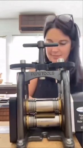 @jblissstudios showcases a creative approach to adding texture with a rolling mill! Using materials like shielding mesh, armature wire, and even a leaf, she transforms sterling silver with unique patterns. Remember to protect your rolling mill plates by sandwiching your piece between work-hardened brass, and note that the metal will stretch, just like those flattened pennies from childhood. Starting with circles to end up with ovals is such a clever idea! . . Like Comment and share more and more