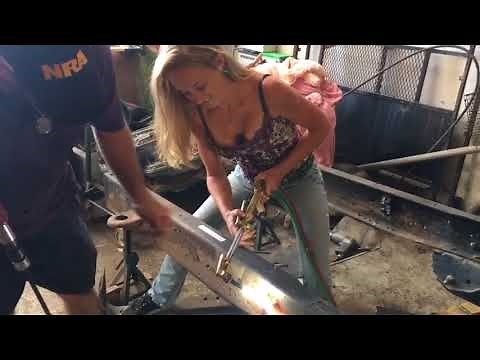 Ford F250/F350 2WD to 4WD Conversion