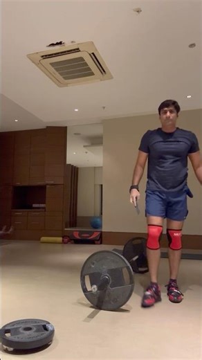 Power snatch: hard to learn, impossible not to enjoy. #weighlifting